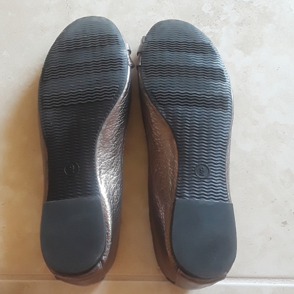 Shoes - Picture 4 of 4